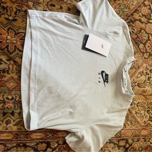 Nike Crop top. Size M. NWT